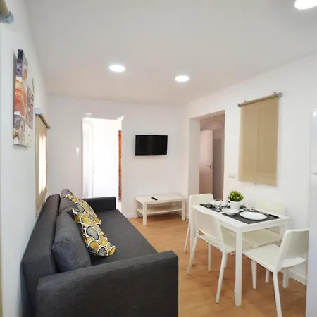Διαμέρισμα Newport 4 *